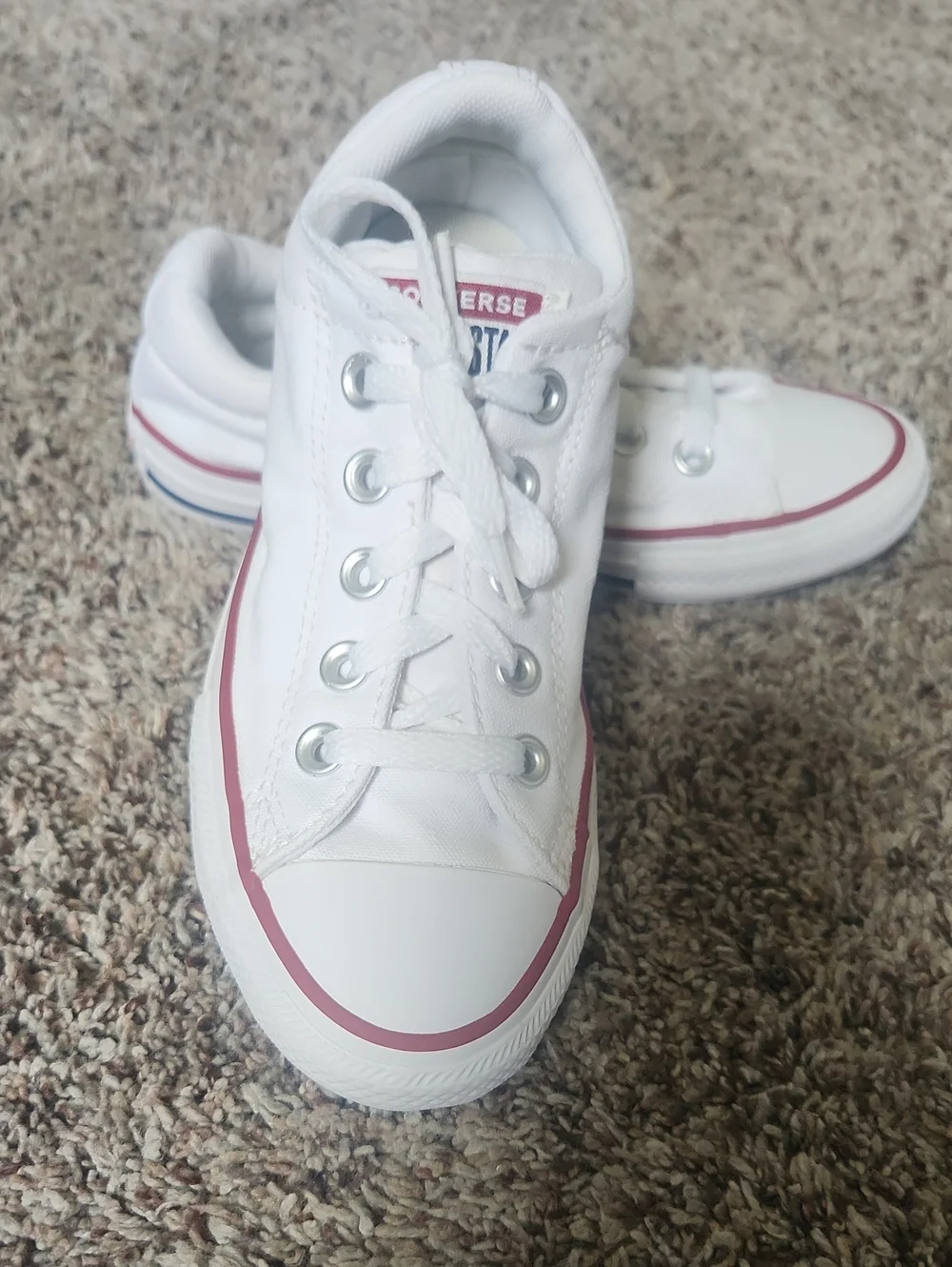 Converse ALL-STARS Low Top Shoes